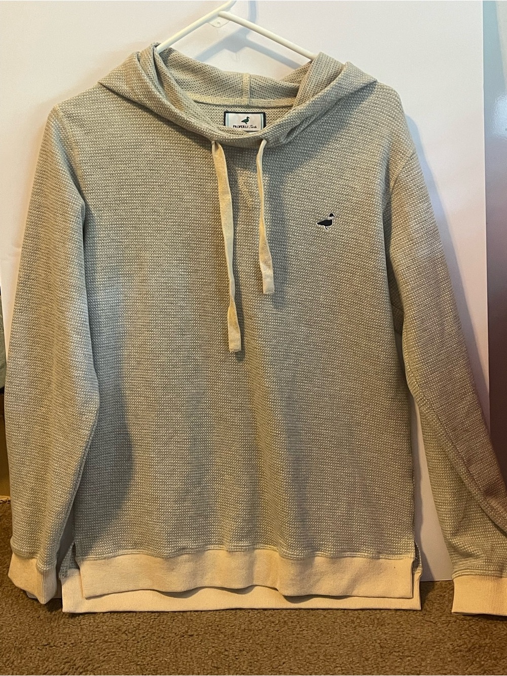 Vineyard Vines Men’s Light Gray Waffle Hoodie with Whale Logo